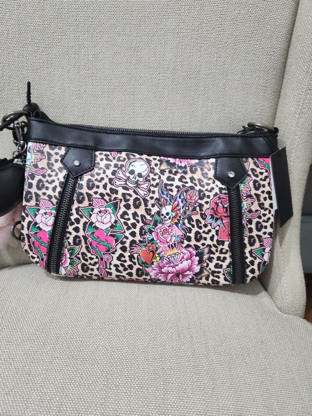 Ed Hardy Cheetah Shoulder Bag Handbag Skulls Roses Studded Removable Charms - Picture 3 of 14